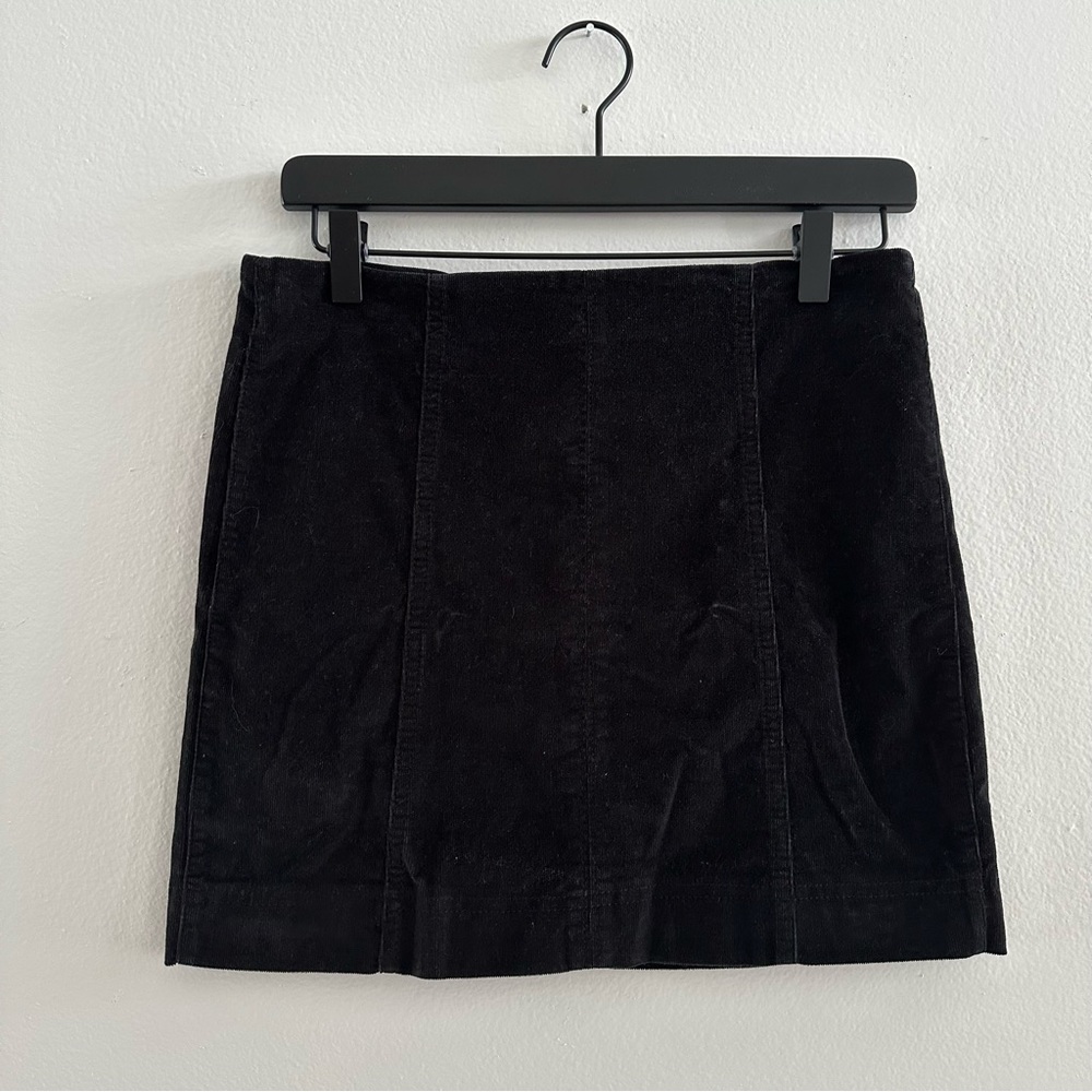 Jolt Preppy Black Velvet Corduroy Mini Skirt, Size 5 / 27